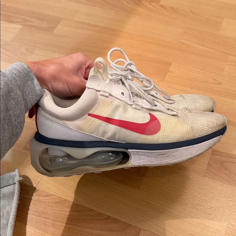 Nike Women's Sneakers in Cream and Red